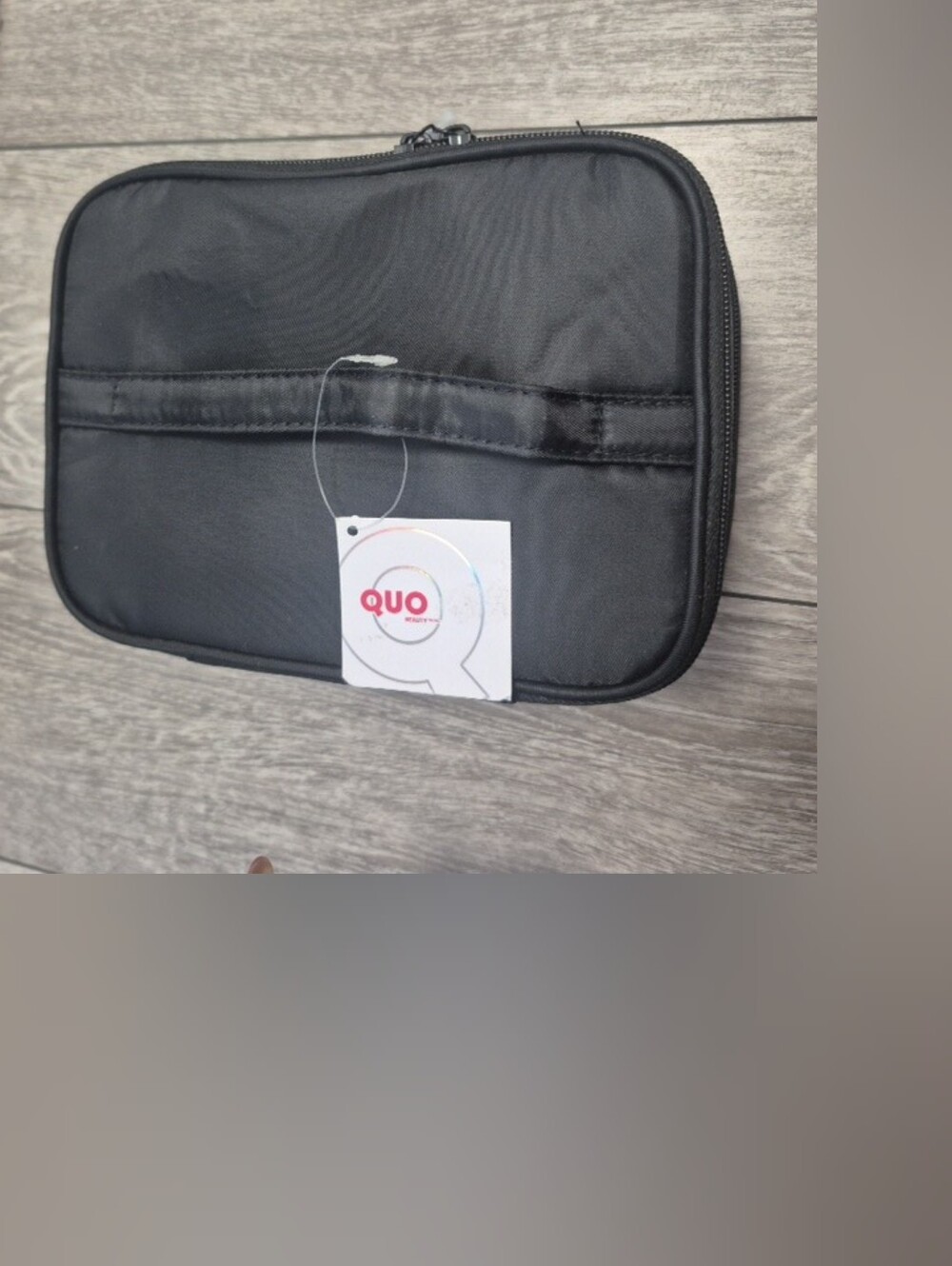 Quo Beauty Dual Compartment Shower Travel Toiletry Bag Black Color With 4 Items